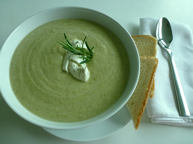 Brokkoli - Marzipan - Suppe