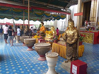 Wat Kalayanmit Woramahawihan
