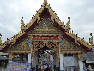 Wat Thewarat Kunchorn Worawiharn