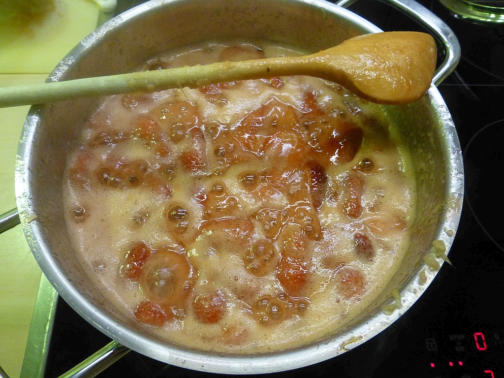 Erdbeer - Rhabarber - Confiture