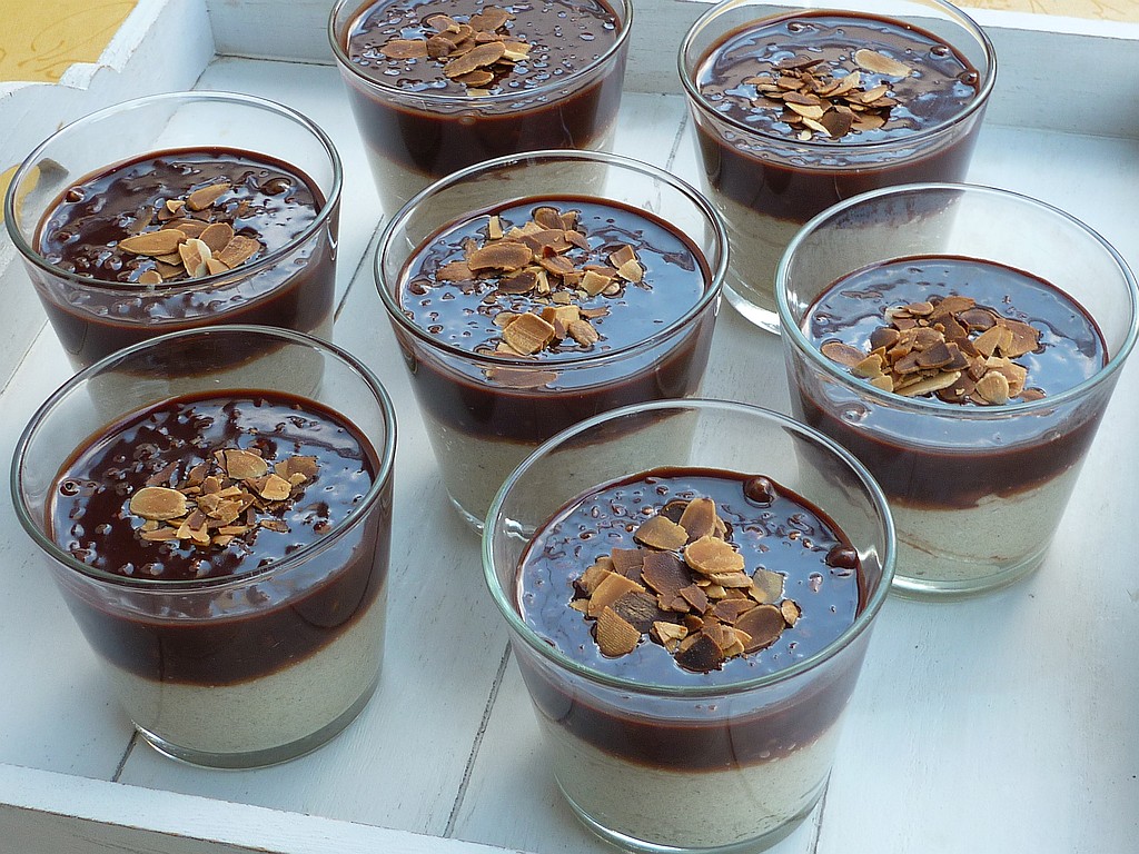 Griessbrei - Griespudding Banane Schokoladensauce