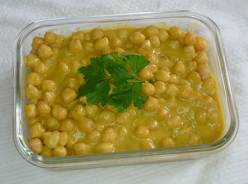 Kichererbsen mit Currysauce