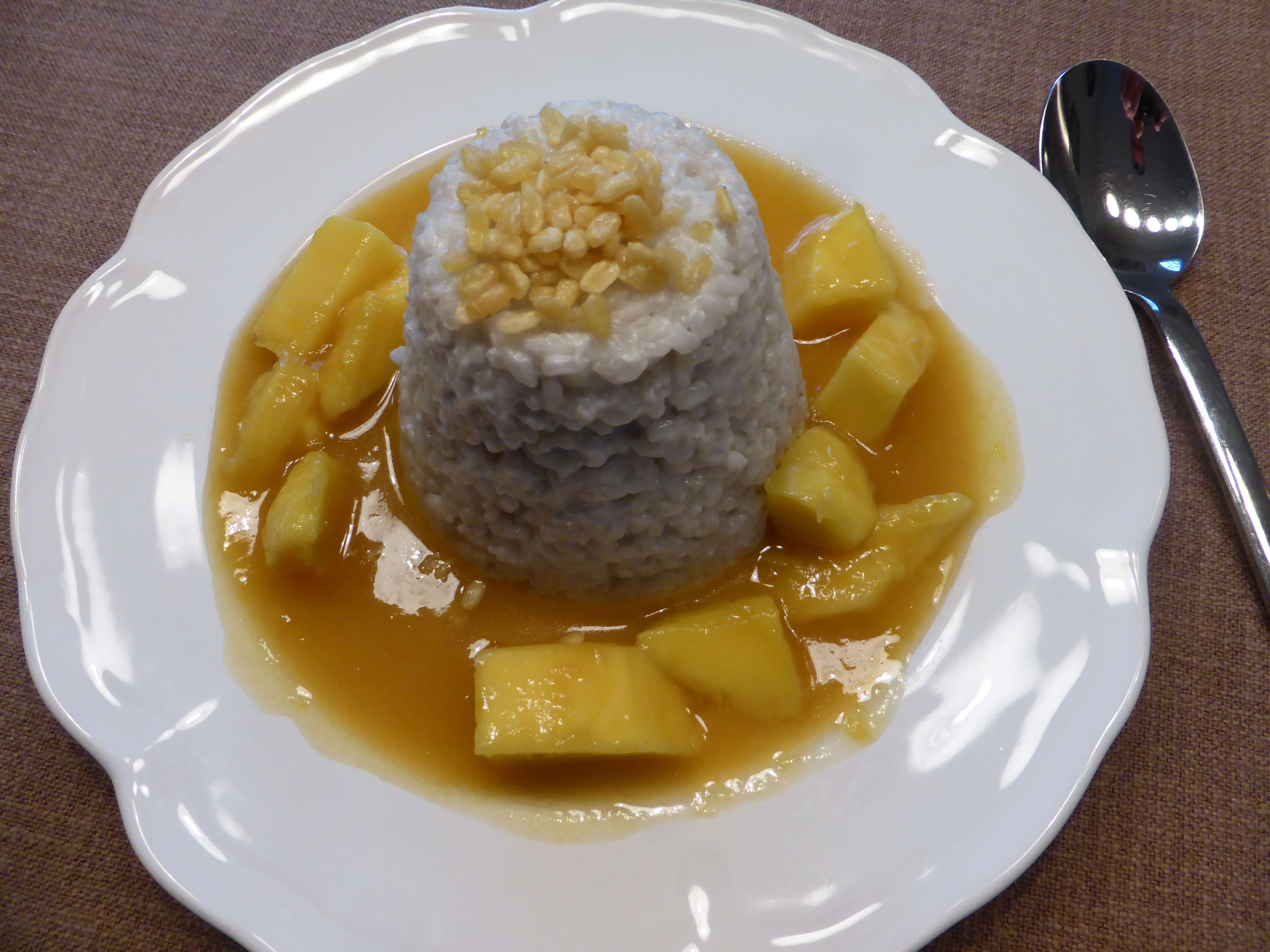 Klebreis mit Mango