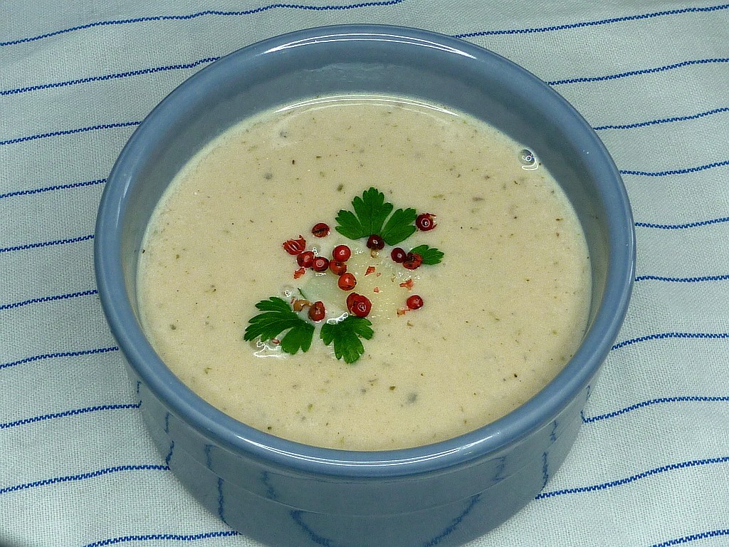 Parmesansuppe à la crème