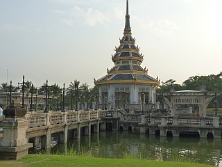 Wat Chalerm Prakiat Worawihan • วัดเฉลิมพระเกียฅริ